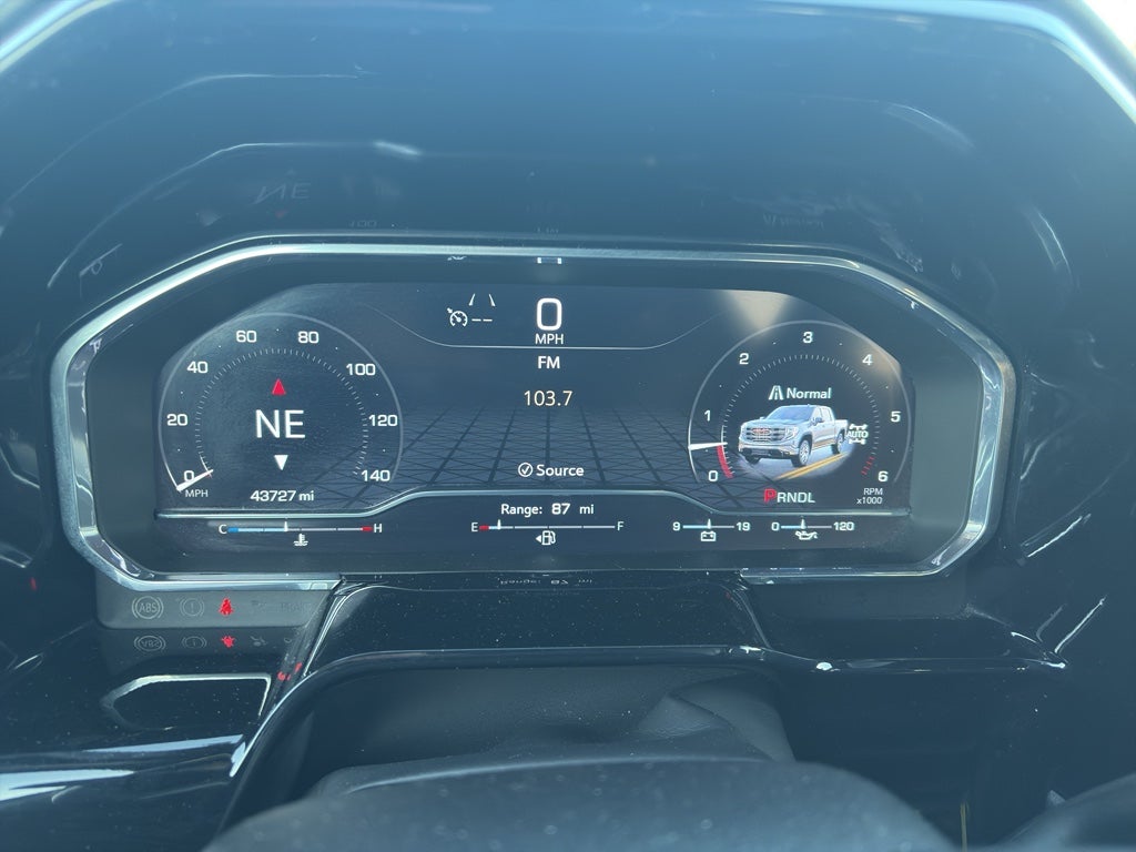 2025 GMC Sierra 1500 SLT