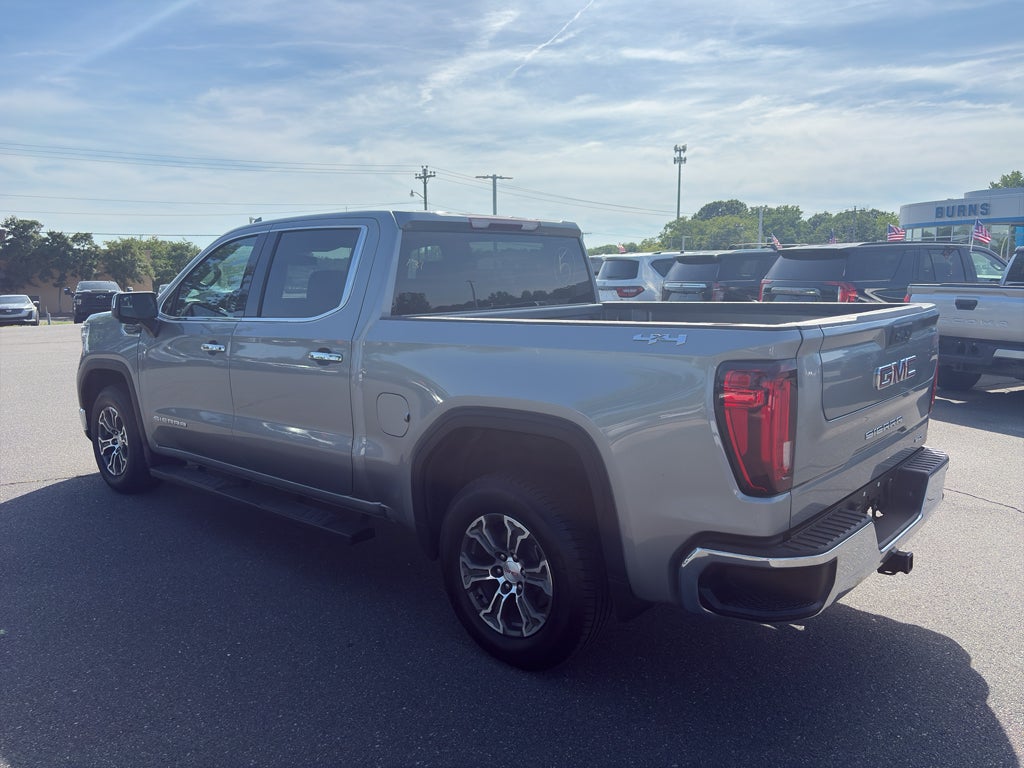 2024 GMC Sierra 1500 SLT
