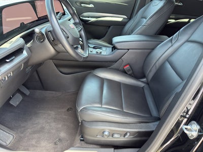 2024 Cadillac XT4 Premium Luxury