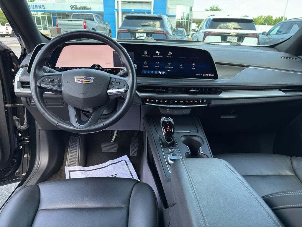 2024 Cadillac XT4 Premium Luxury