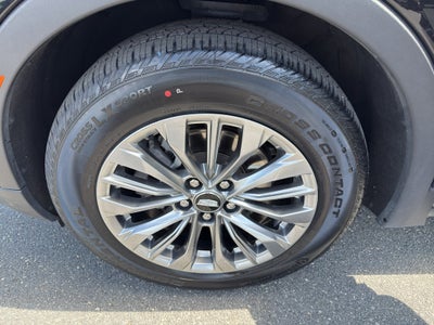 2024 Cadillac XT4 Premium Luxury