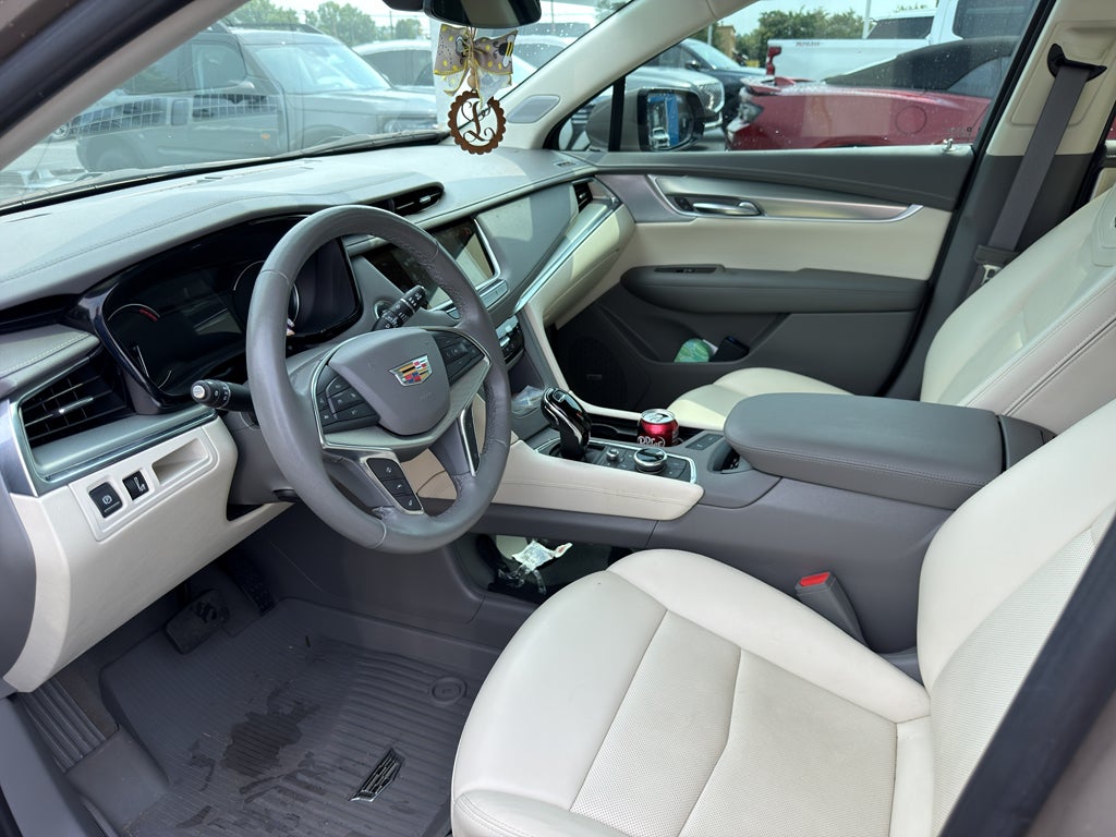 2023 Cadillac XT5 FWD Premium Luxury