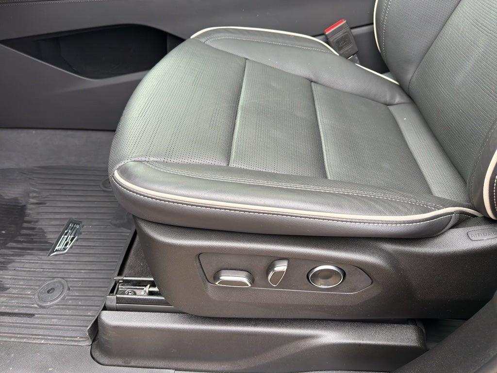 2025 Cadillac Escalade Premium Luxury