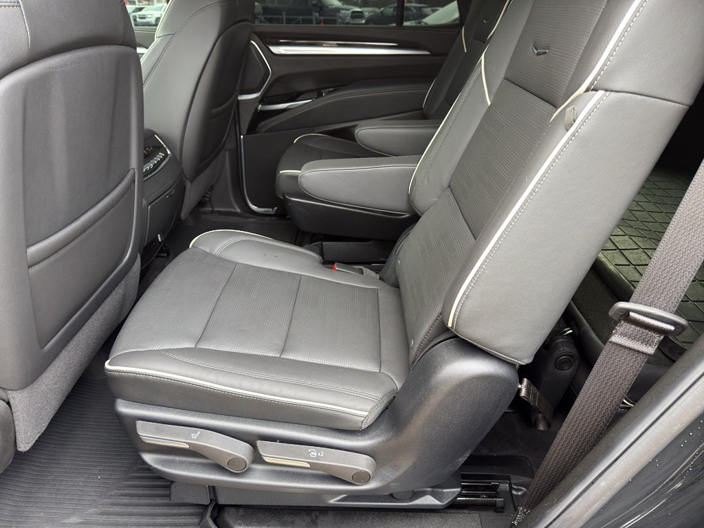 2025 Cadillac Escalade Premium Luxury