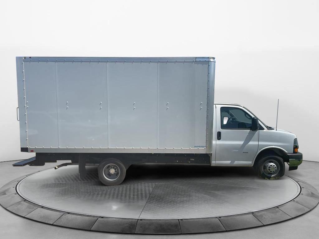 2022 Chevrolet Express Cutaway 3500 Base