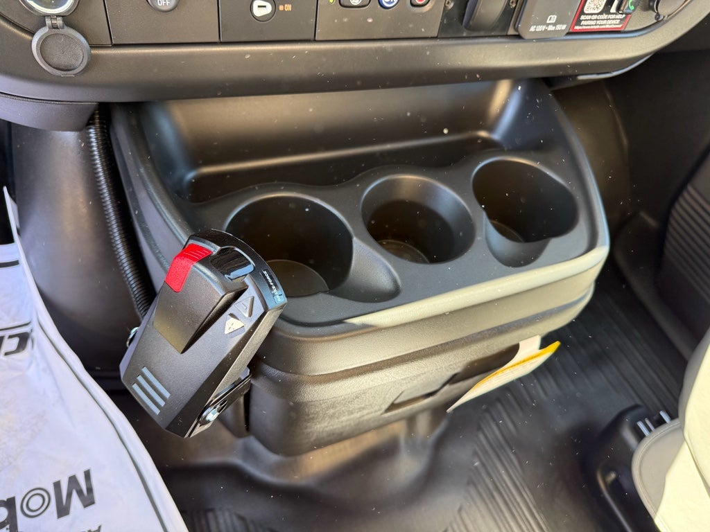 2025 Chevrolet Express Cutaway 4500 2WT