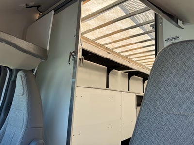 2025 Chevrolet Express Cutaway 4500 2WT
