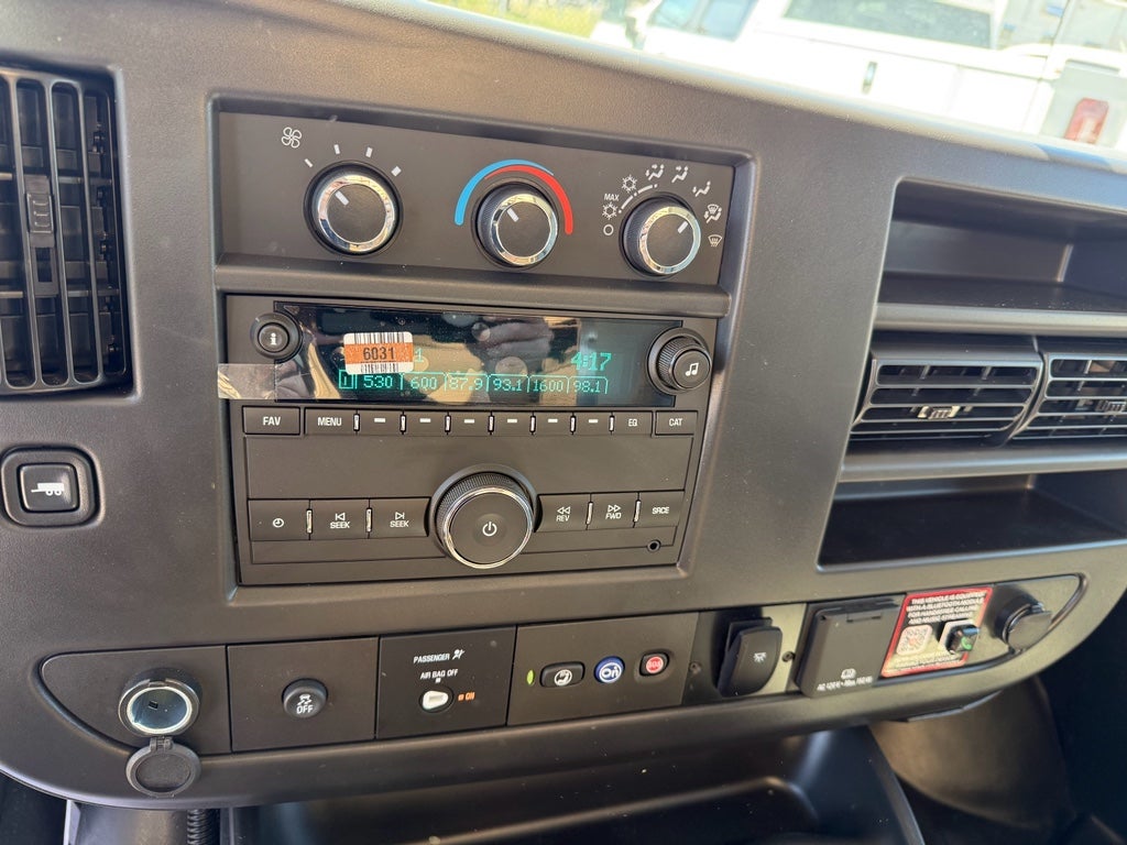 2025 Chevrolet Express Cutaway 4500 2WT