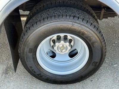 2025 Chevrolet Express Cutaway 4500 2WT