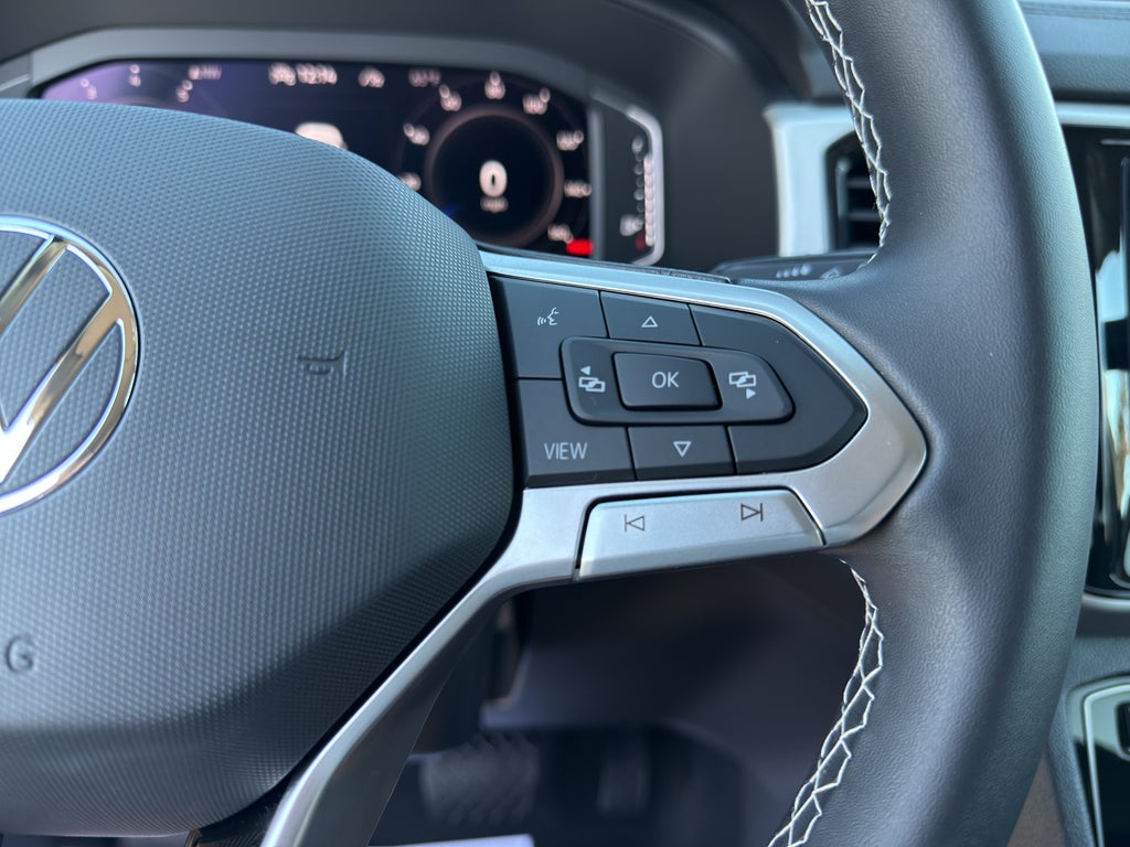 2023 Volkswagen Atlas 2.0T SE w/Technology