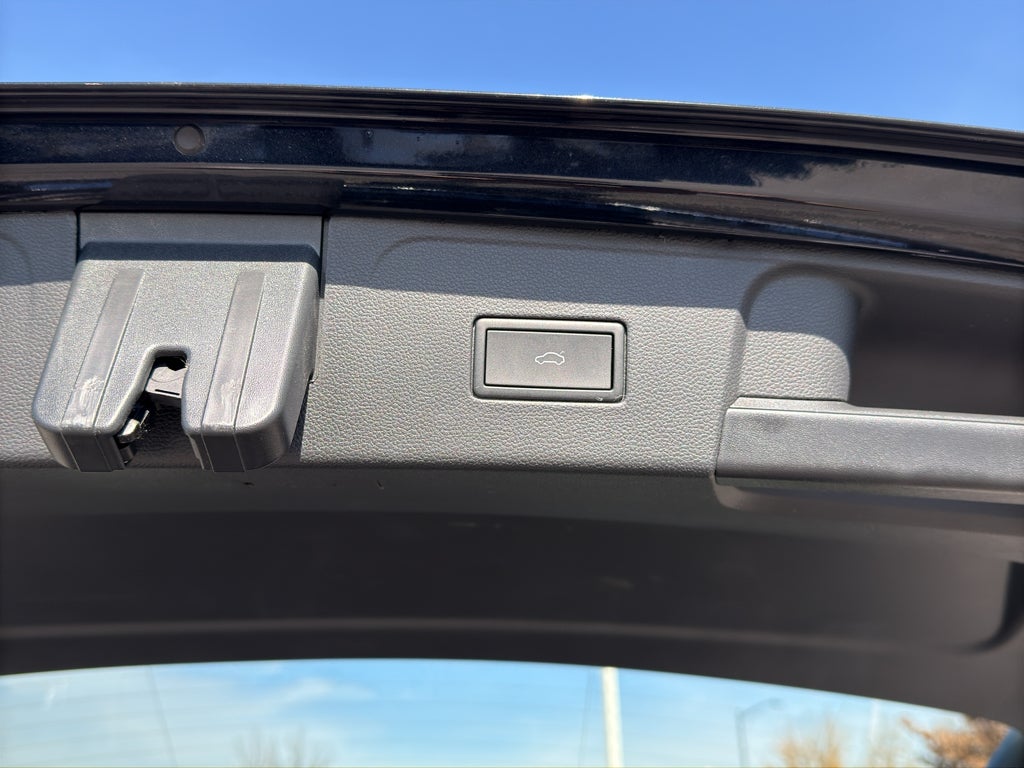 2023 Volkswagen Atlas 2.0T SE w/Technology