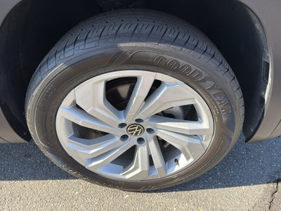 2023 Volkswagen Atlas 2.0T SE w/Technology