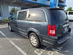 2009 Chrysler Town & Country LX