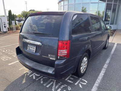 2009 Chrysler Town & Country LX
