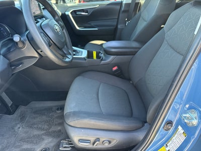 2023 Toyota RAV4 Hybrid XLE