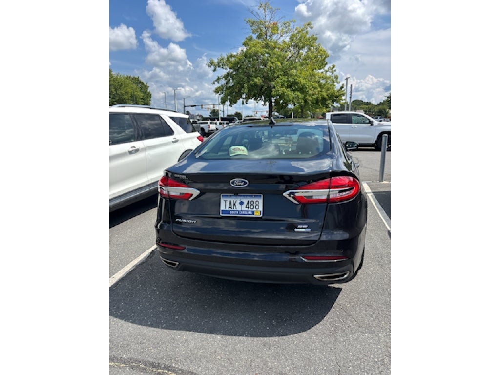 2020 Ford Fusion SE