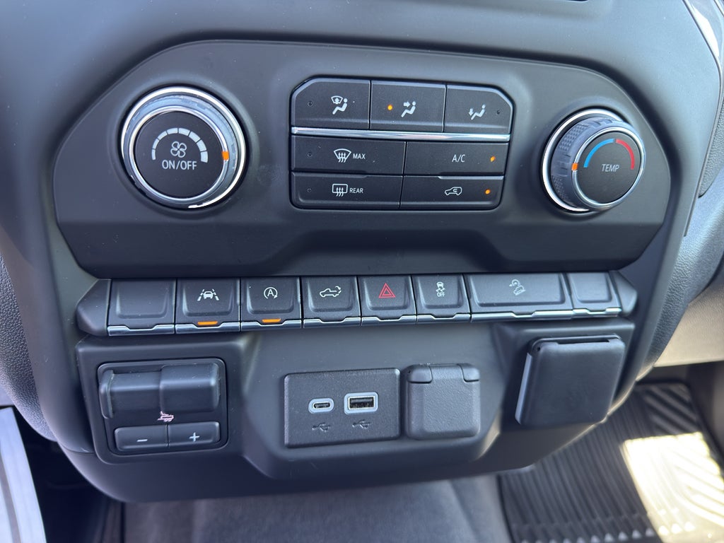 2023 Chevrolet Silverado 1500 Custom Trail Boss