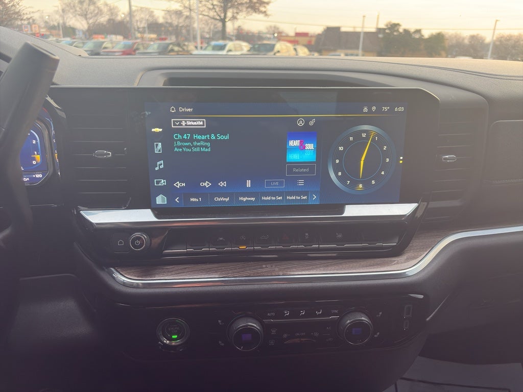 2024 Chevrolet Silverado 1500 LT (2FL)