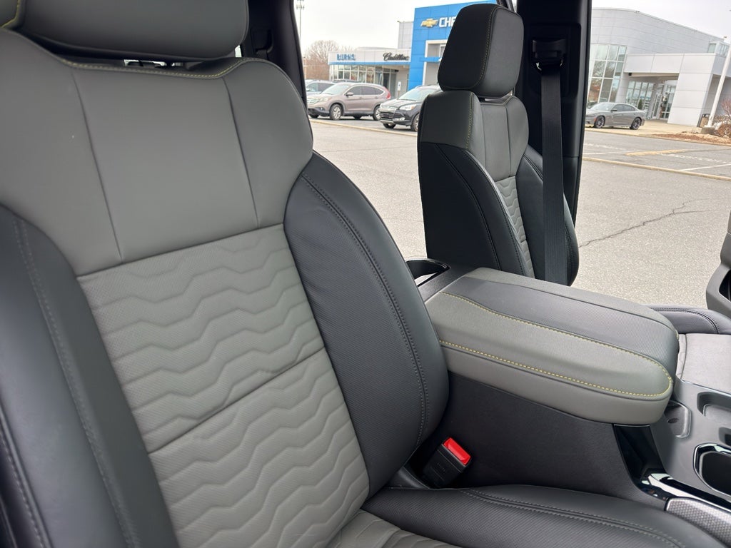 2025 Chevrolet Silverado 1500 ZR2