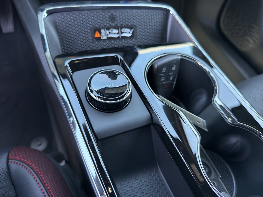 2027 Chevrolet Equinox RS - Photo 12