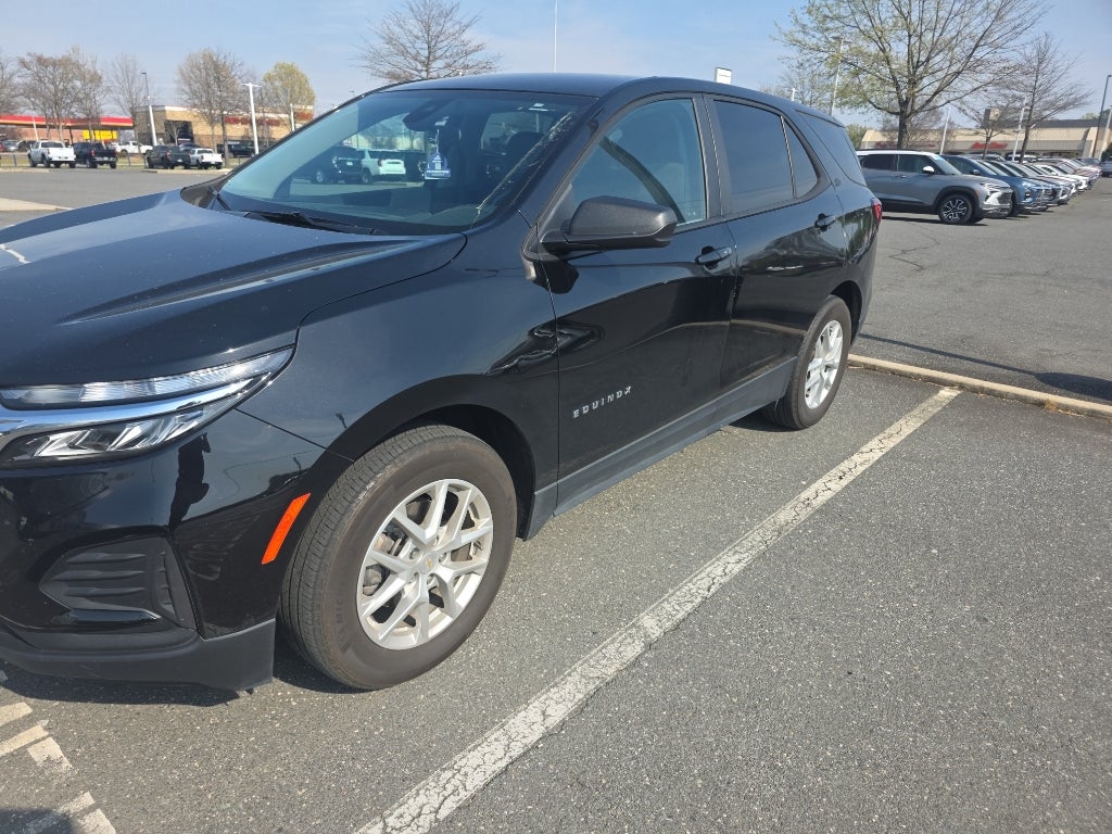 2024 Chevrolet Equinox LS