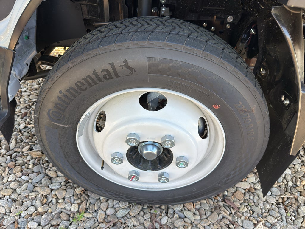 2026 Chevrolet Low Cab Forward 4500 HG 2WD Crew Cab 176"