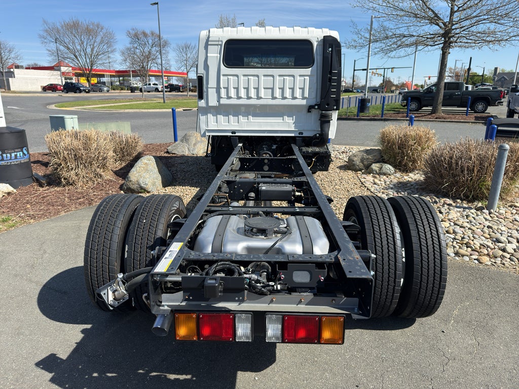 2026 Chevrolet Low Cab Forward 4500 HG 2WD Crew Cab 176"