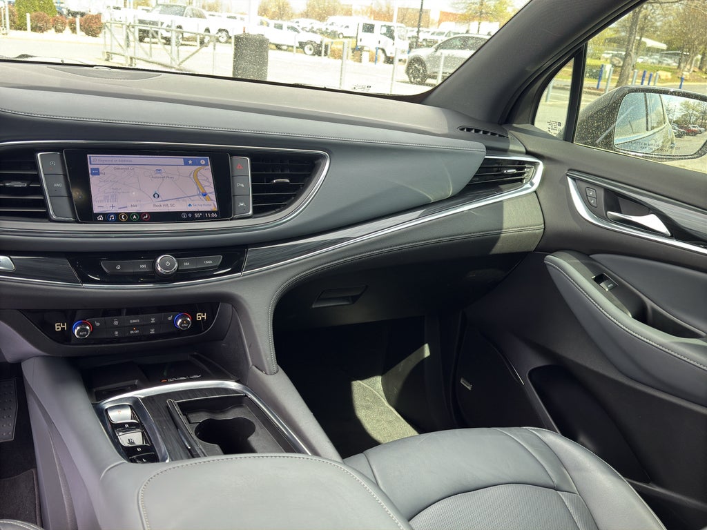 2022 Buick Enclave Essence