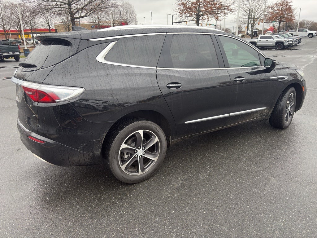 2022 Buick Enclave Essence