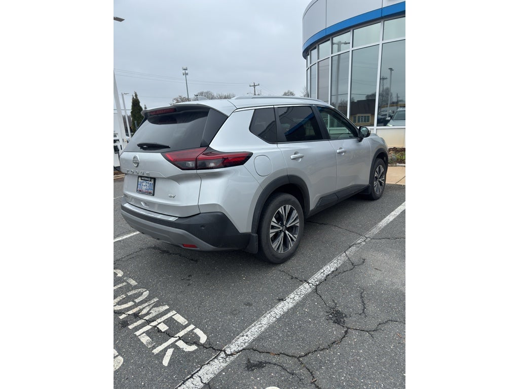 2022 Nissan Rogue SV