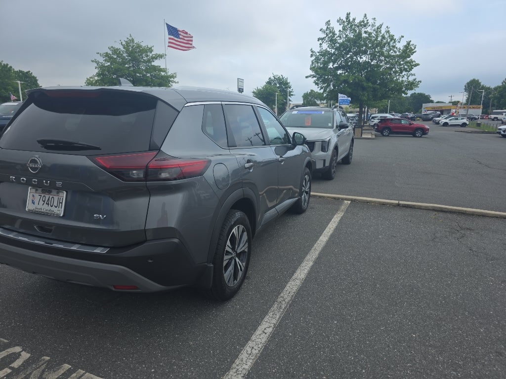 2022 Nissan Rogue SV