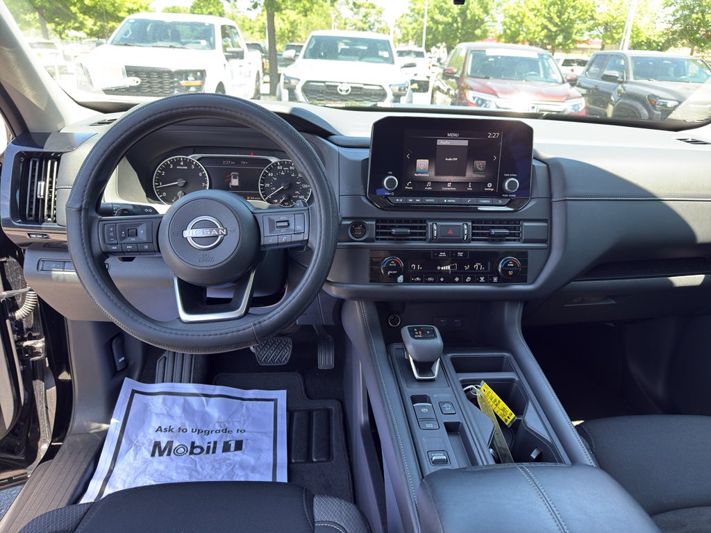 2025 Nissan Pathfinder S