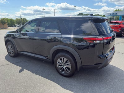 2025 Nissan Pathfinder S