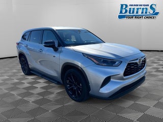 2022 Toyota Highlander L