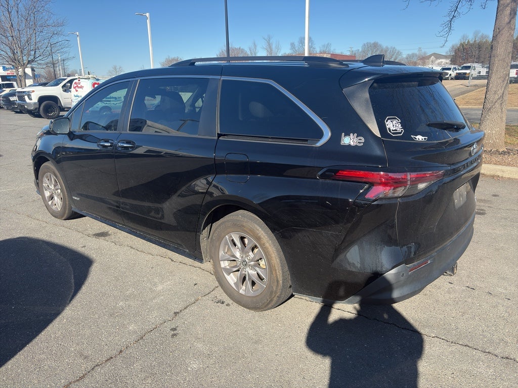 2021 Toyota Sienna XLE