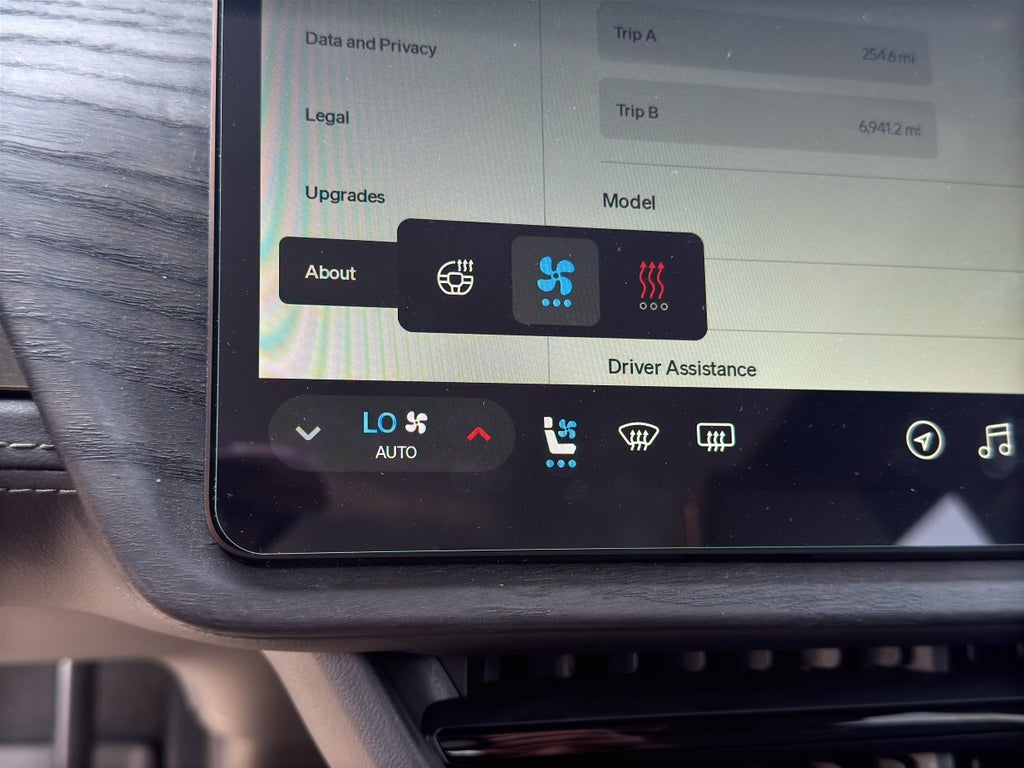 2023 RIVIAN R1T Launch Edition