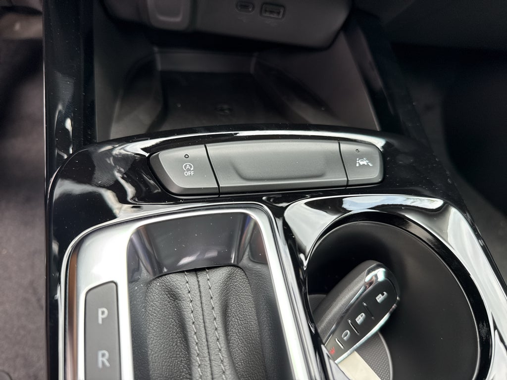 2026 Chevrolet Trax LT - Photo 13