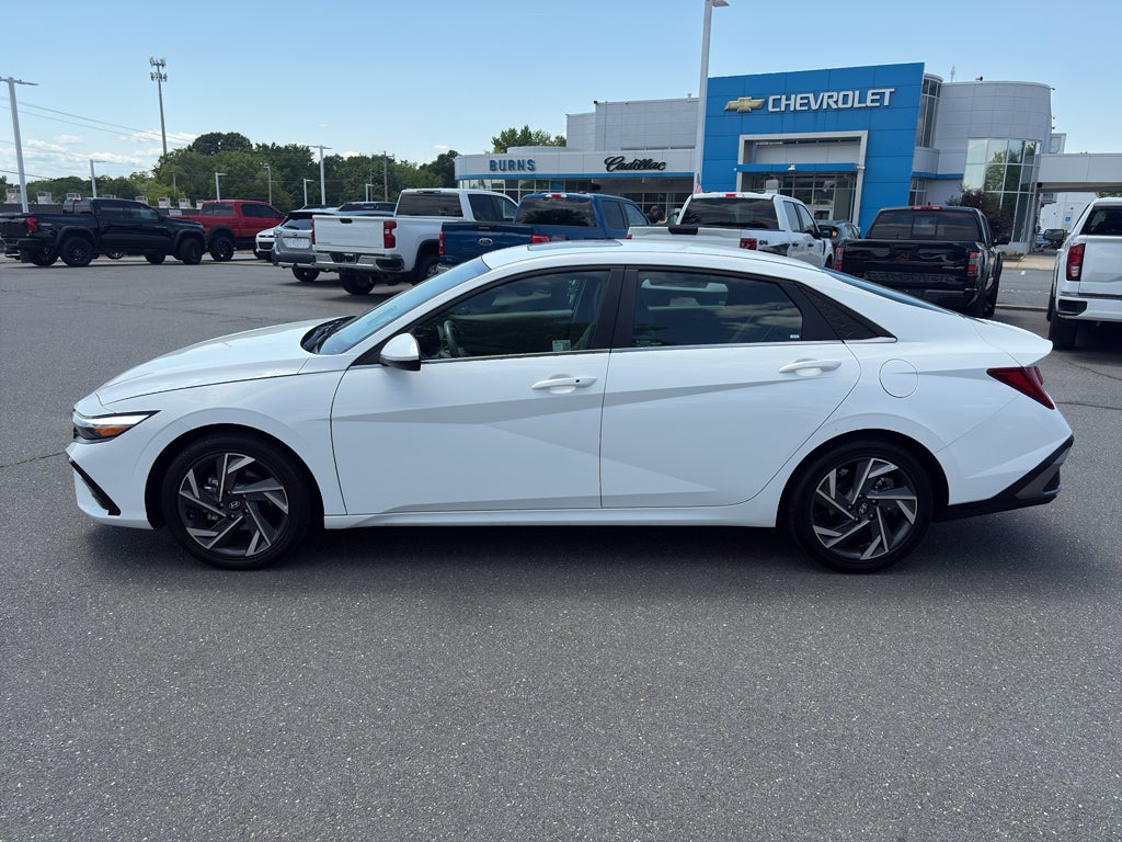 2025 Hyundai Elantra SEL Convenience