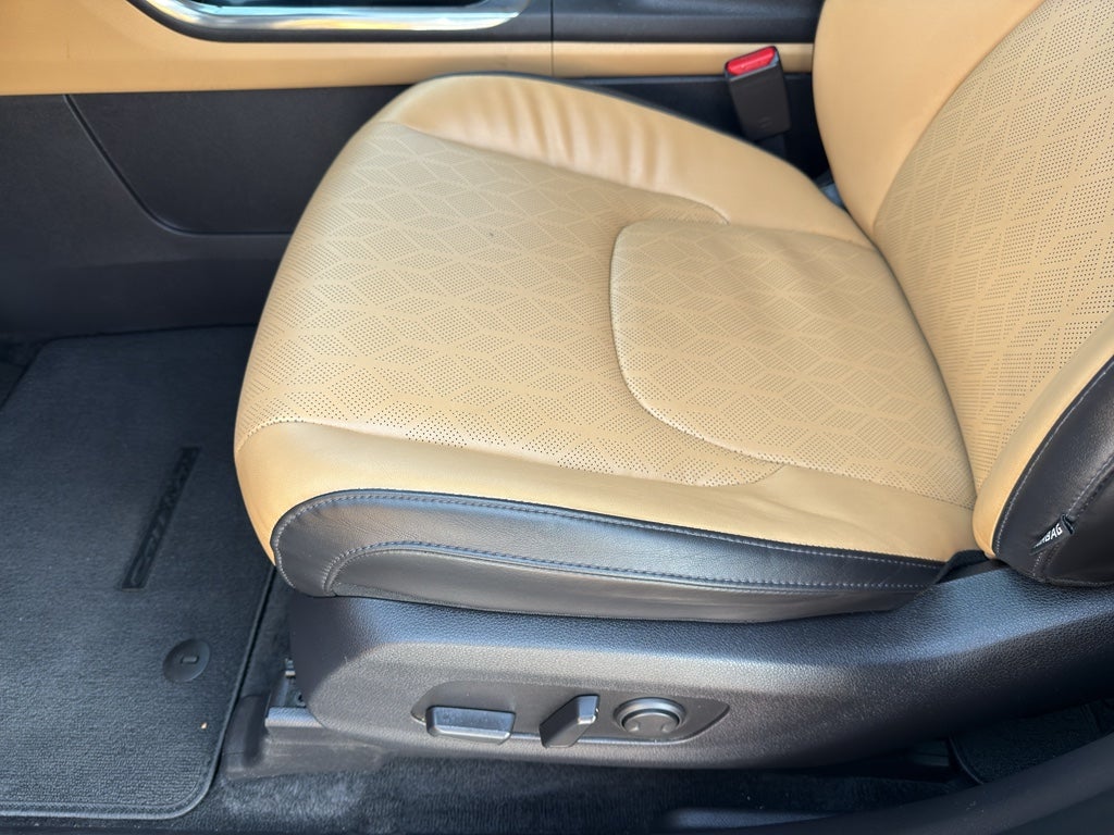 2022 Kia Carnival EX