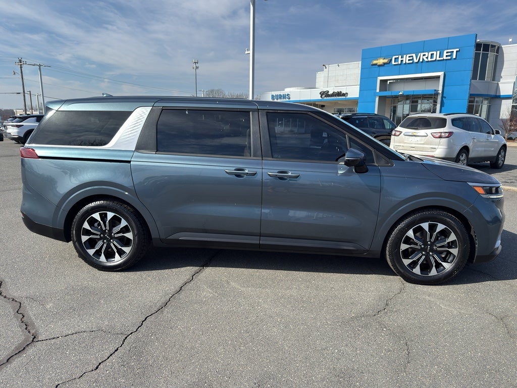 2022 Kia Carnival EX