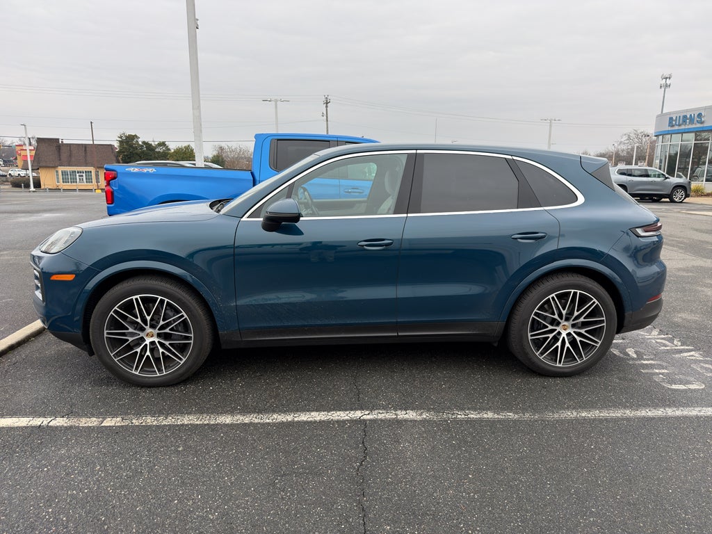2024 Porsche Cayenne AWD